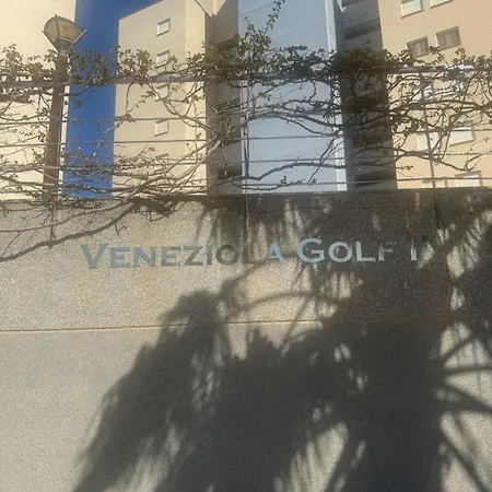 Sea Breeze I Apartment