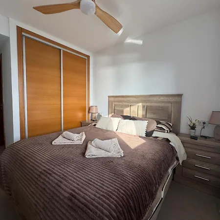 Apartment Sea Breeze I *