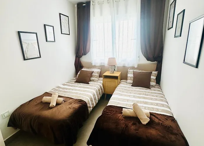 Apartment Sea Breeze I